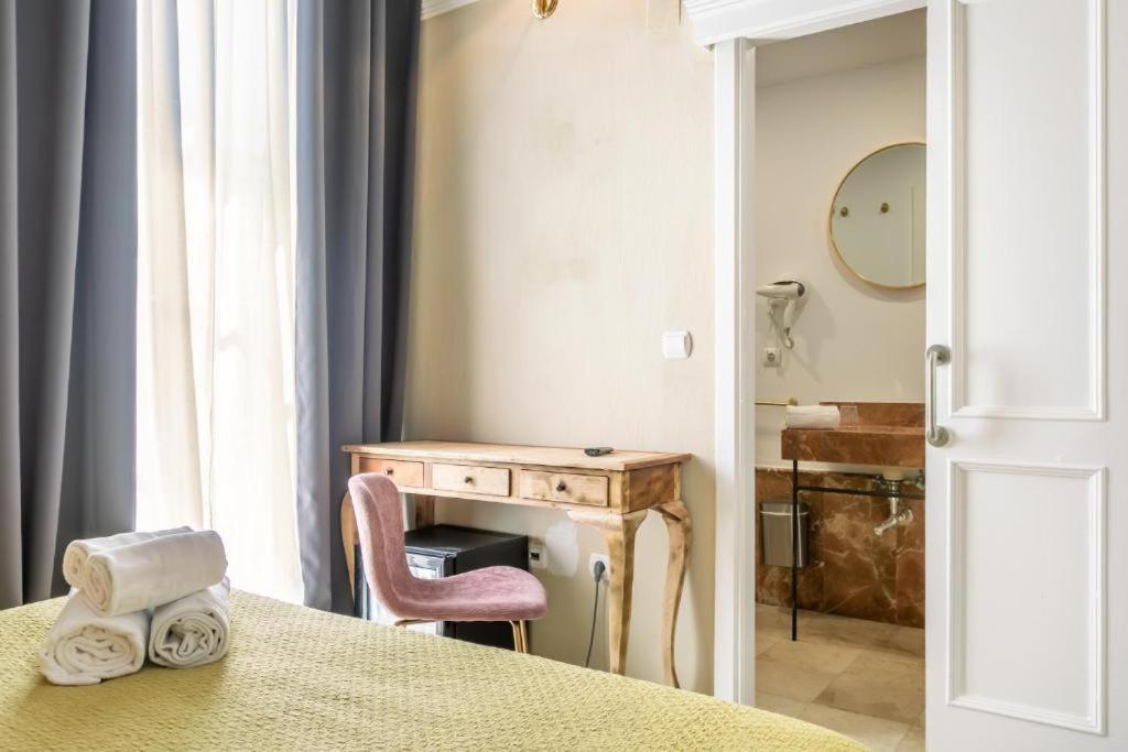 Catedral Suites Jerez جيريز المظهر الخارجي الصورة